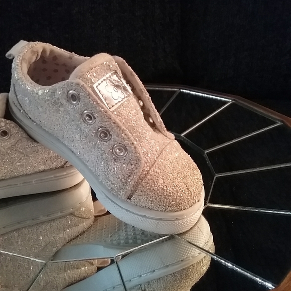 Sparkle Sneakers - Picture 12 of 12